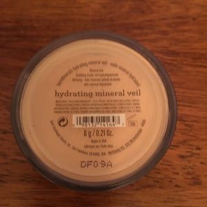 NEW Bare Minerals Hydrating Mineral Veil